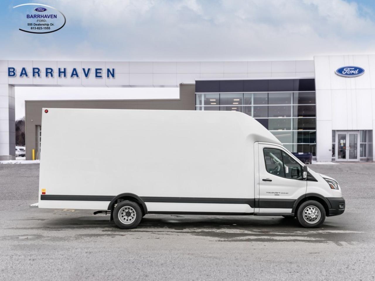 2023 Ford Transit Cutaway Photo