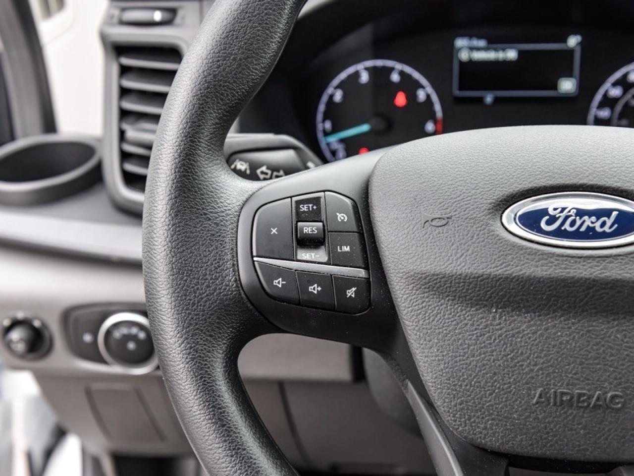 2023 Ford Transit Cutaway Photo