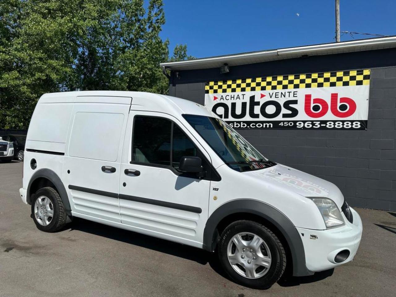 Used 2011 Ford Transit Connect XLT de 114,6 po avec vitre de portière arrière for sale in Laval, QC