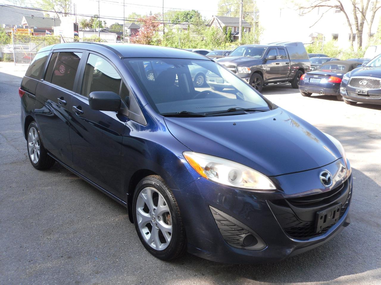 2012 Mazda MAZDA5 GS - Photo #1