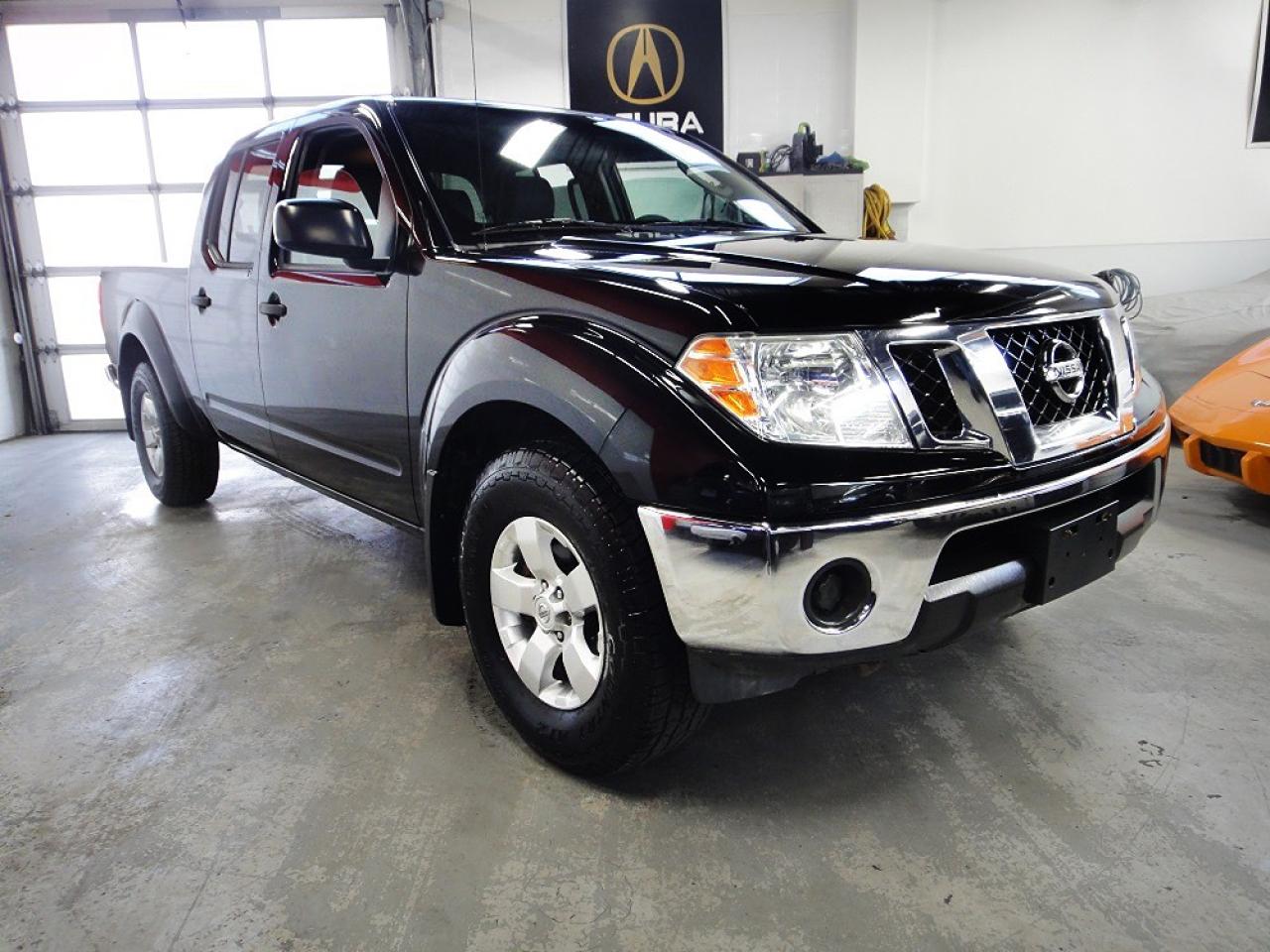 2009 Nissan Frontier CREW CAB, 4X4, FULLY SERVICED, WELL MAINTAIN - Photo #1