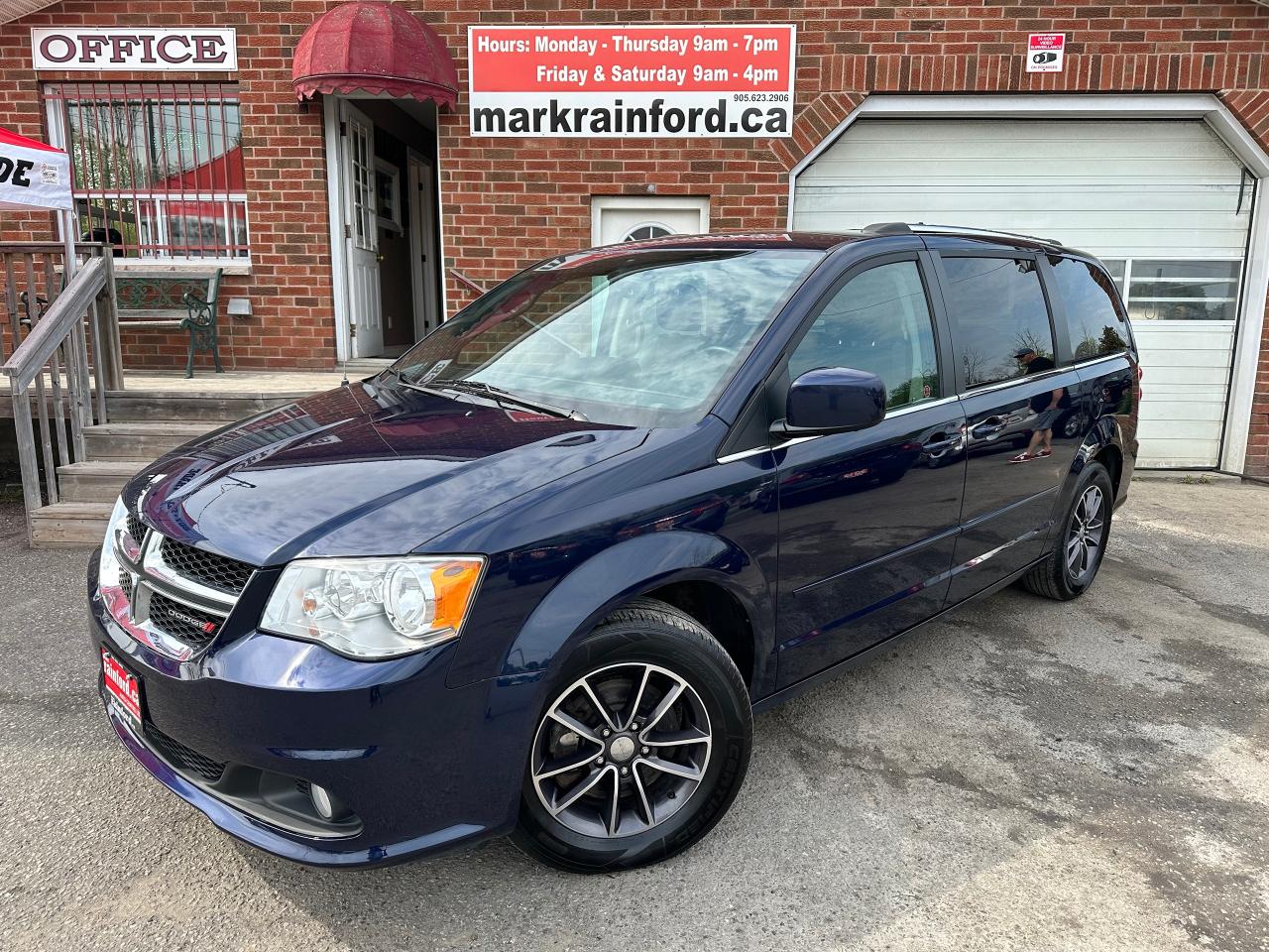 2017 Dodge Grand Caravan SXT Premium Plus Leather DVD Pwr Doors Navigation