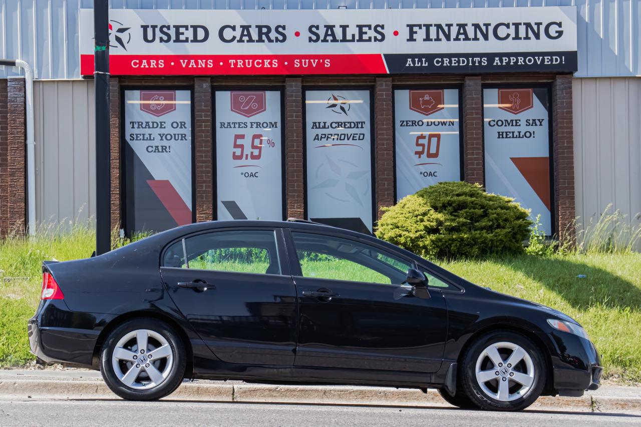 Used 2011 Honda Civic SE | Auto | Sunroof | Alloys | Spoiler & More! for sale in Oshawa, ON
