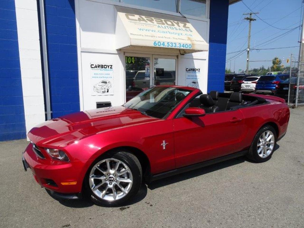 Used 2011 Ford Mustang Premium, Convertible, V6, 6 Speed, Leather, Local! for sale in Langley, BC