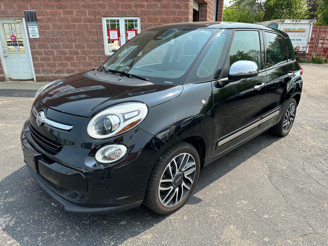 Used 2014 Fiat 500L 1.4L/ONE OWNER/NO ACCIDENTS/SUNROOF/CERTIFIED for sale in Cambridge, ON