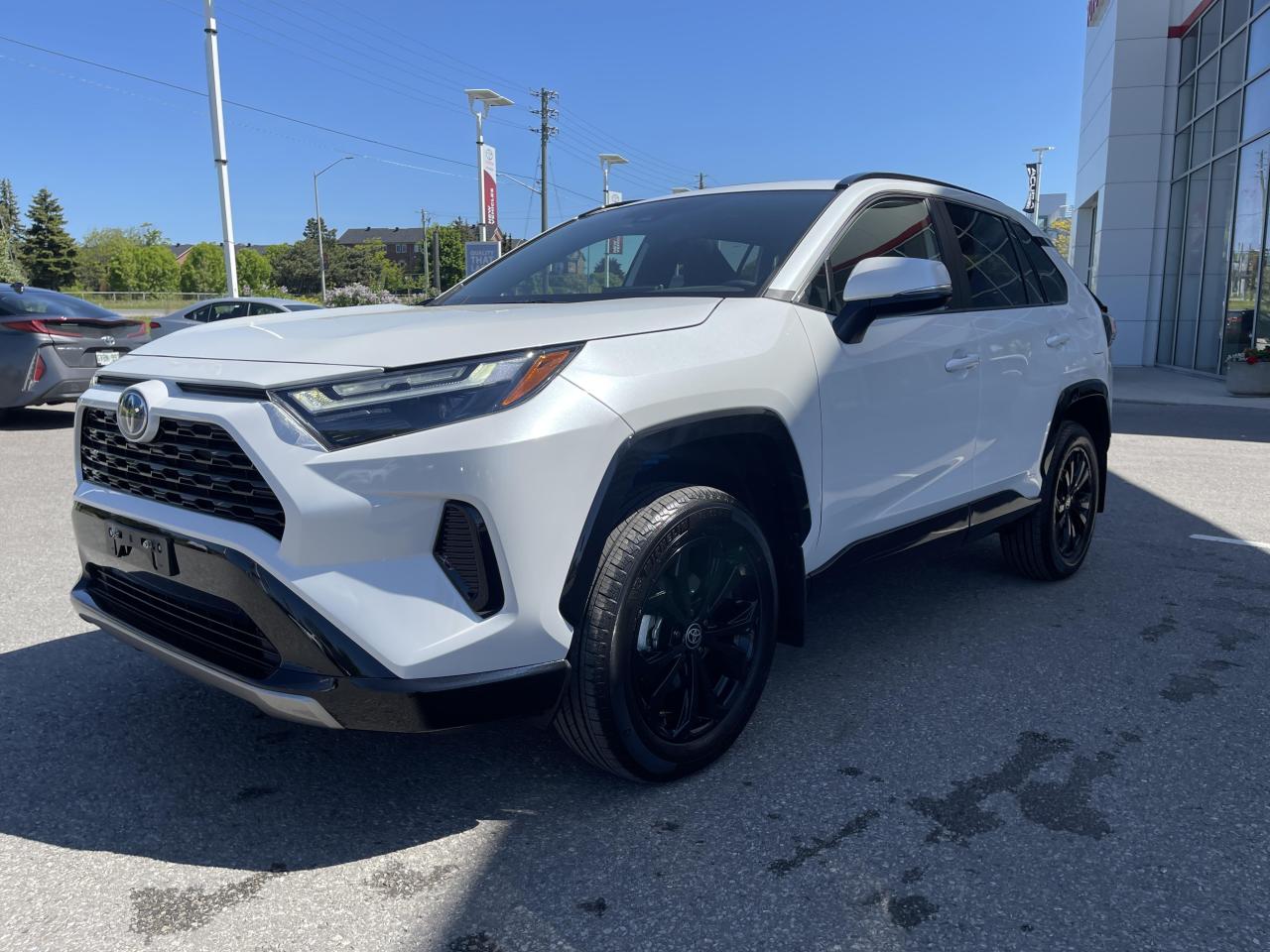 Used 2023 Toyota RAV4 Hybrid AWD Hybrid SE for sale in Pickering, ON