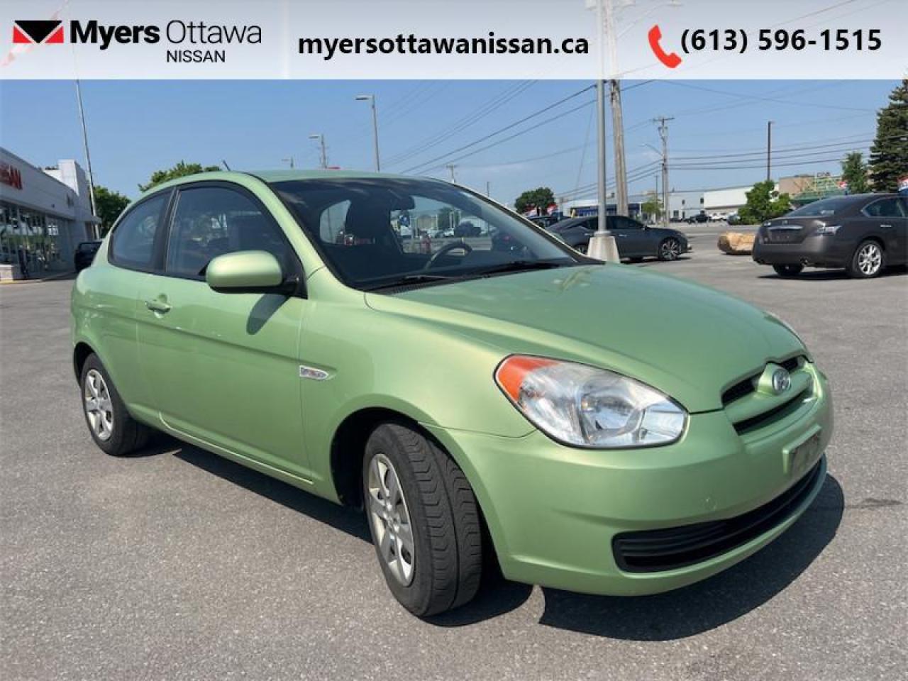 Used 2010 Hyundai Accent L  -  6 Airbags -  Rear Spoiler for sale in Ottawa, ON