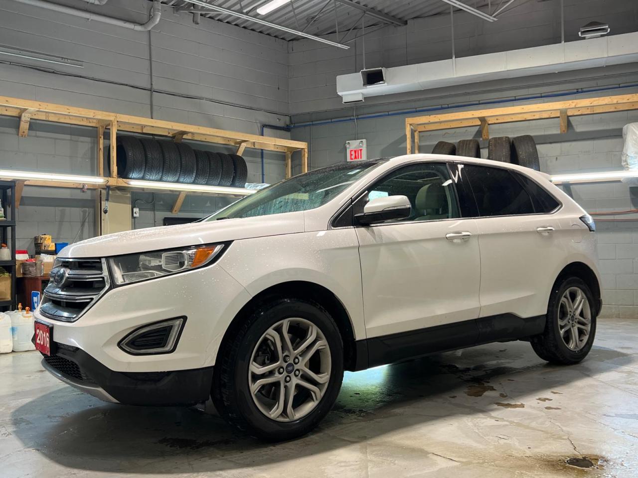 Used 2016 Ford Edge Titanium AWD * Navigation * Heated/Cooled Leather Seats * Panoramic Sunroof *  Remote Start * Power Lift Gate *  Back Up Camera * Microsoft Sync * Dua for sale in Cambridge, ON