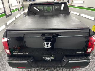 2018 Honda Ridgeline EX-L - Photo #5