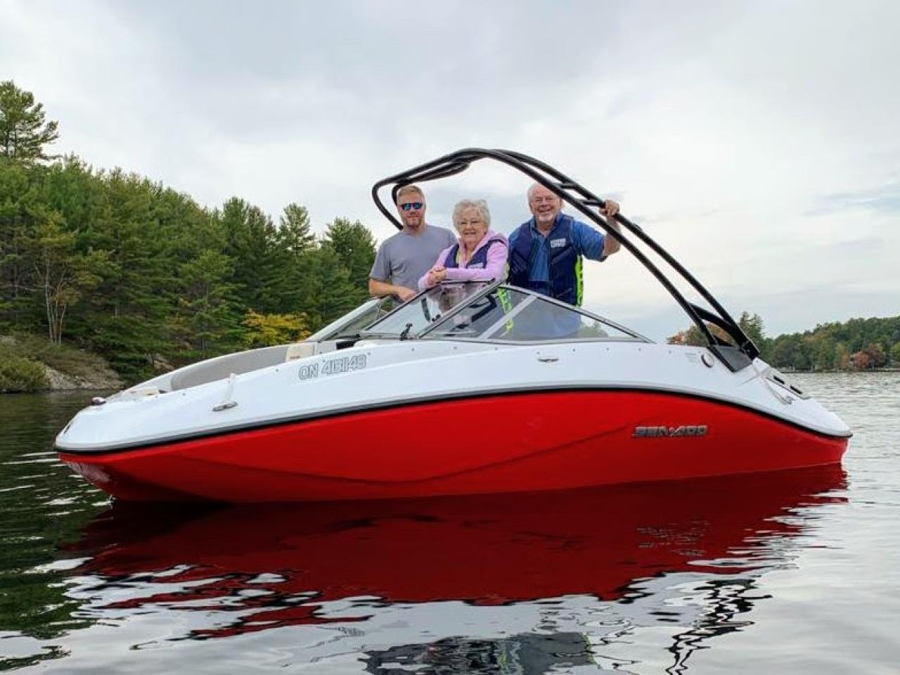 2011 Sea-Doo Challenger 1800 Photo1