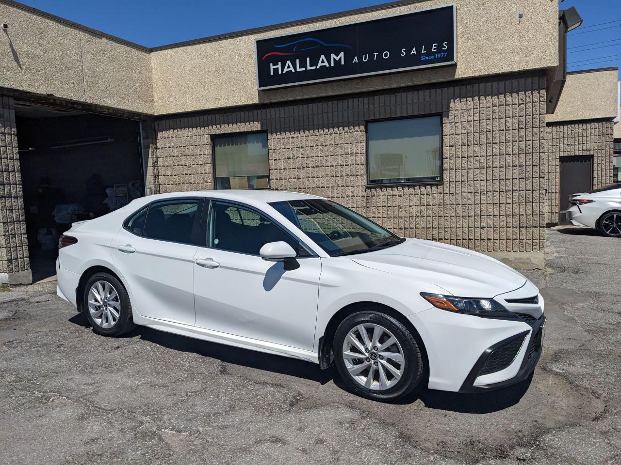 2021 Toyota Camry SE Auto