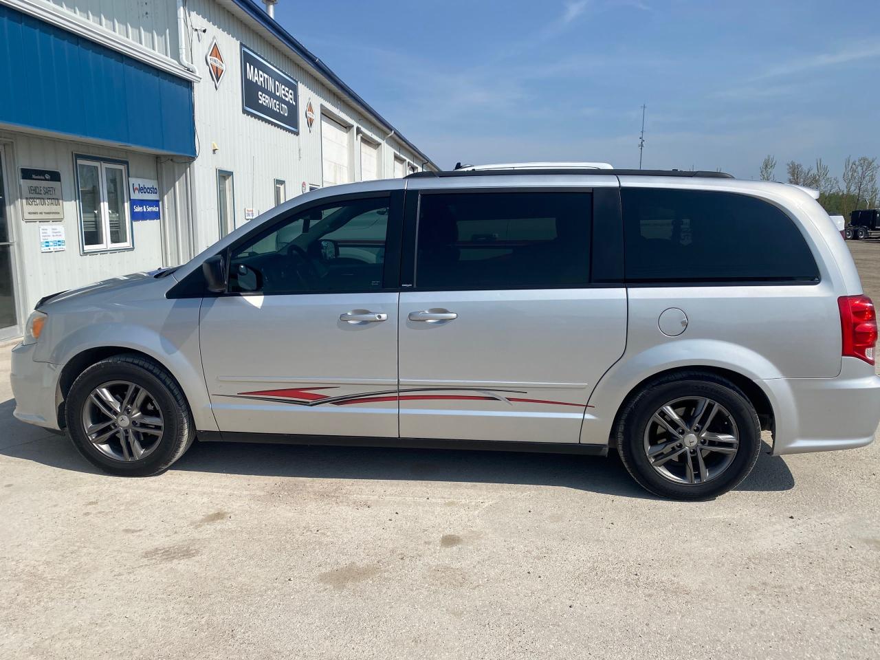 Used 2011 Dodge Grand Caravan SXT for sale in Steinbach, MB