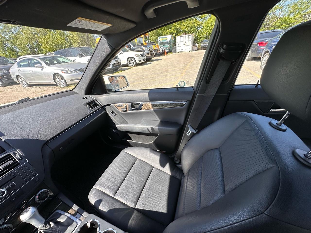 2011 Mercedes-Benz C-Class C 300 Photo