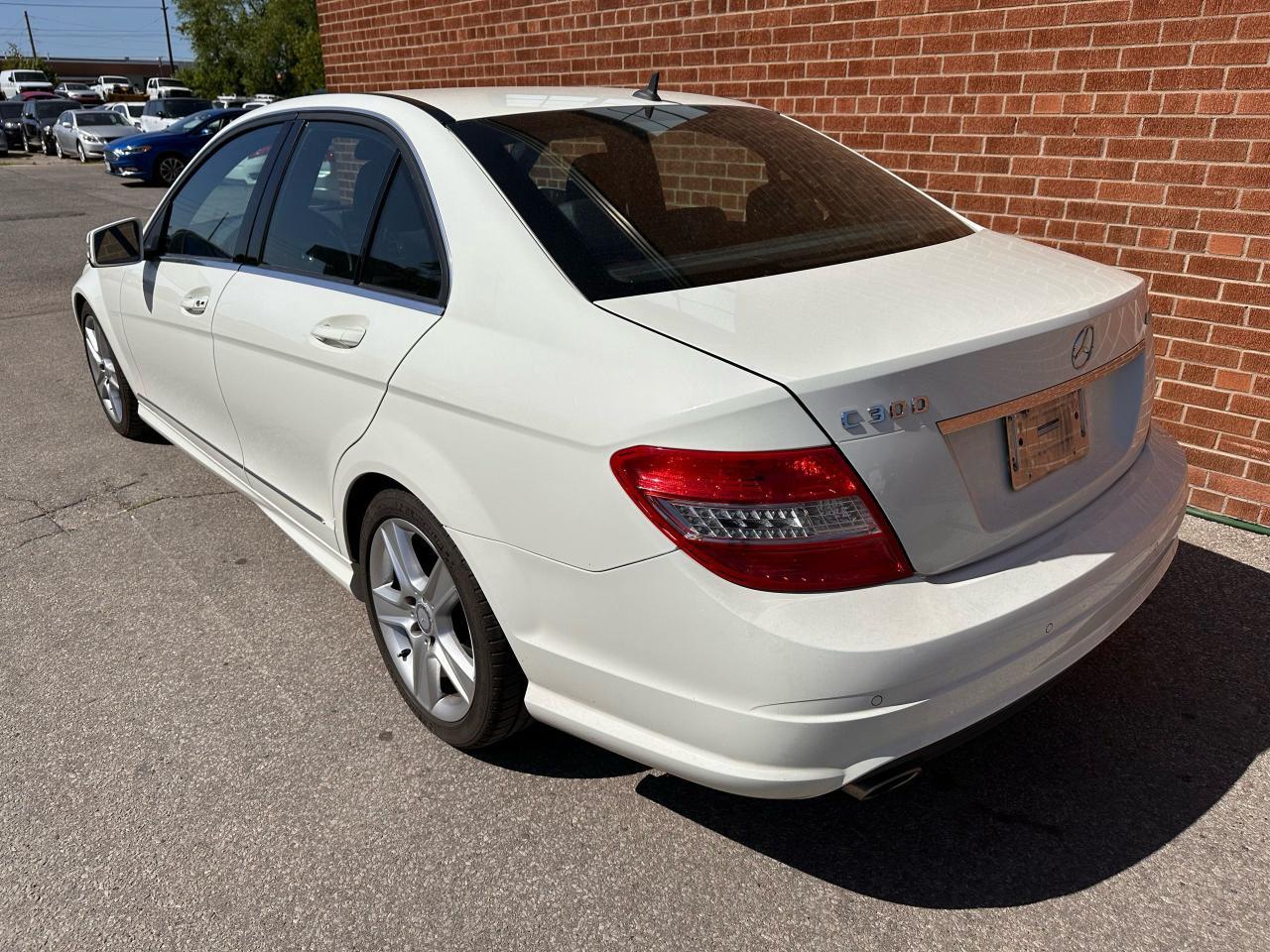 2011 Mercedes-Benz C-Class C 300 Photo