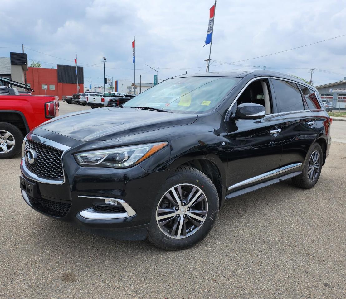 Used 2017 Infiniti QX60 REMOTE START, AWD, NAVIGATION, REARVIEW CAMERA, SUNROOF, AND MORE! for sale in Saskatoon, SK