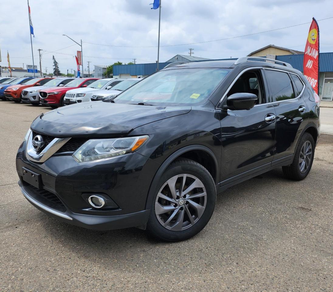 Used 2016 Nissan Rogue SL Premium PANORAMIC SUNROOF, NAVIGATION, REARVIEW CAMERA, HEATED SEATS for sale in Saskatoon, SK