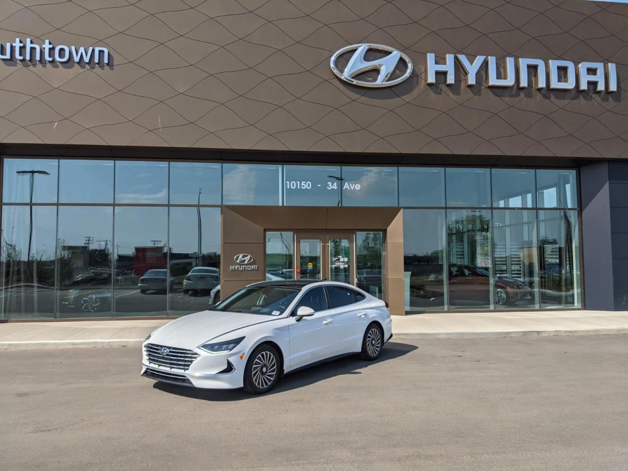 Used 2021 Hyundai Sonata Hybrid for sale in Edmonton, AB