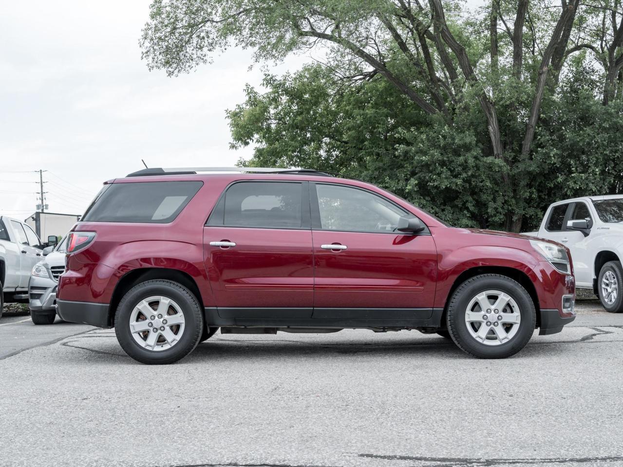 2015 GMC Acadia SLE Photo