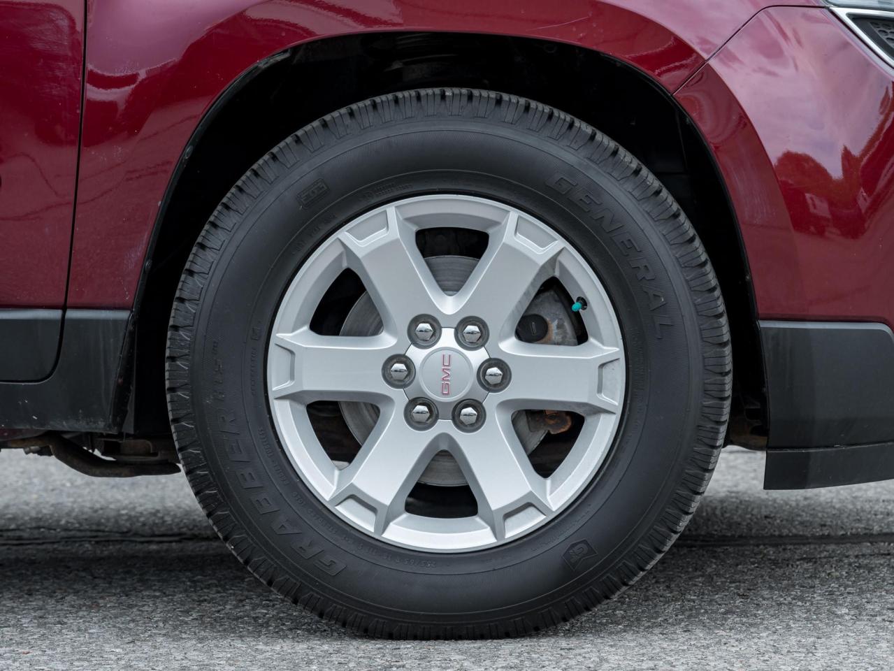 2015 GMC Acadia SLE Photo