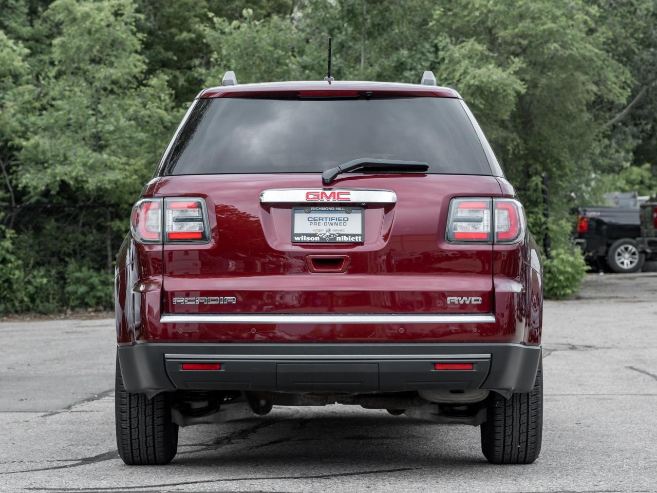 2015 GMC Acadia SLE Photo