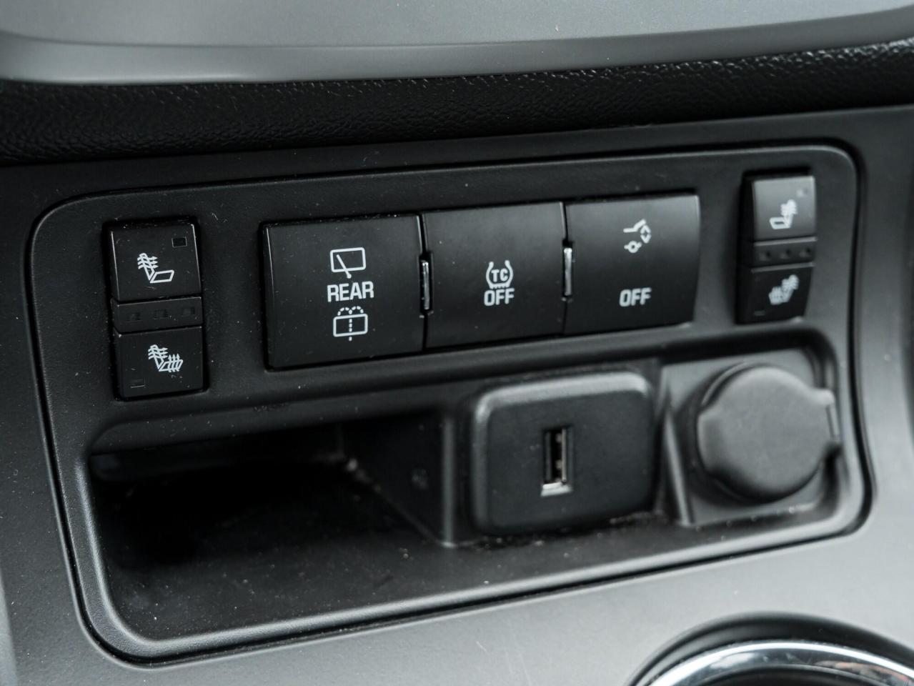 2015 GMC Acadia SLE Photo