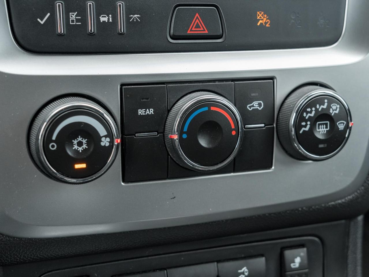 2015 GMC Acadia SLE Photo