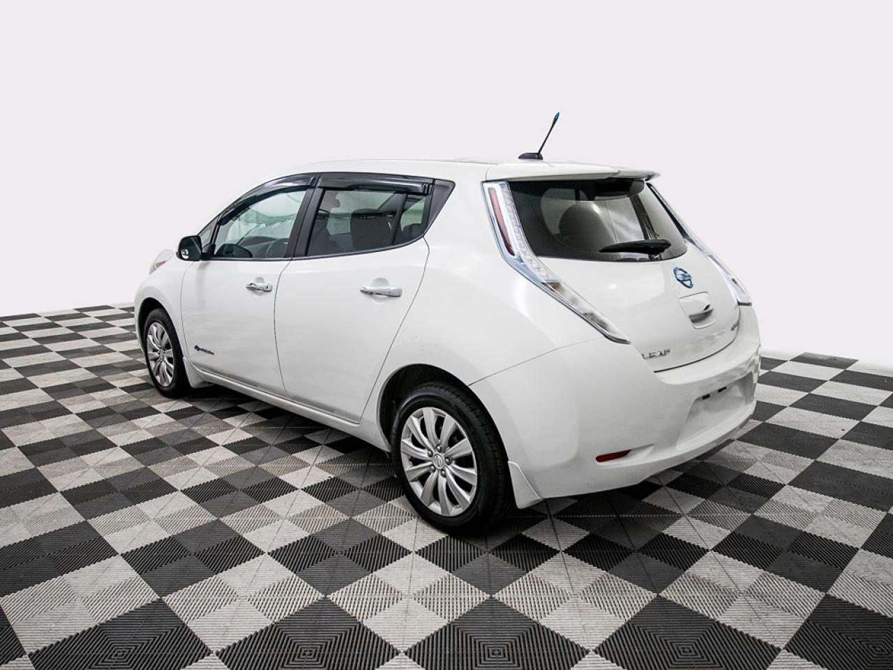 used 2014 Nissan LEAF S/SV/SL car, priced at $8,888