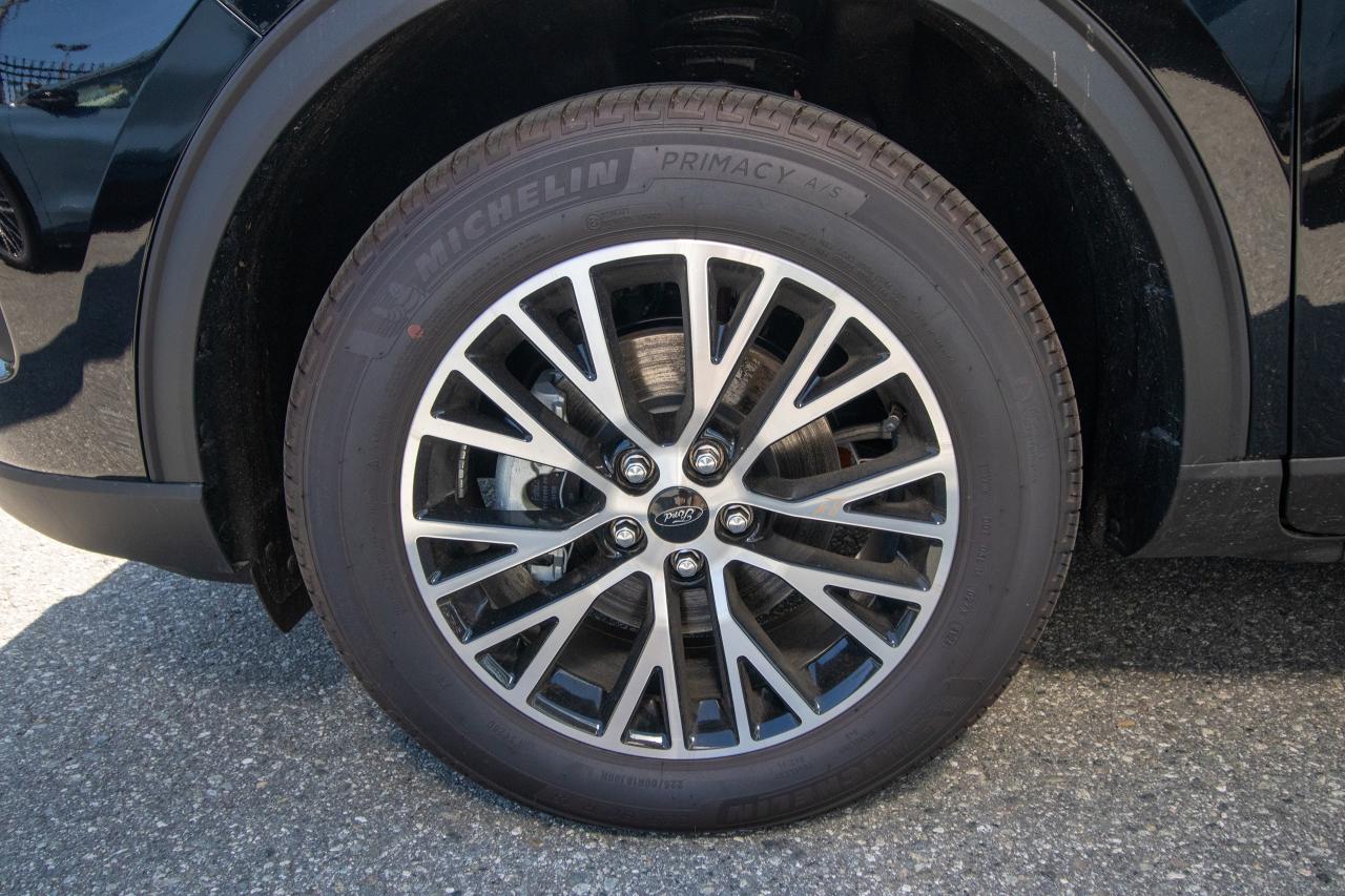 new 2025 Ford Escape car, priced at $40,294
