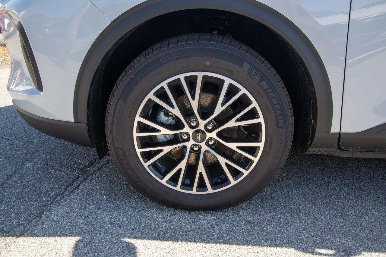 new 2025 Ford Escape car, priced at $40,929