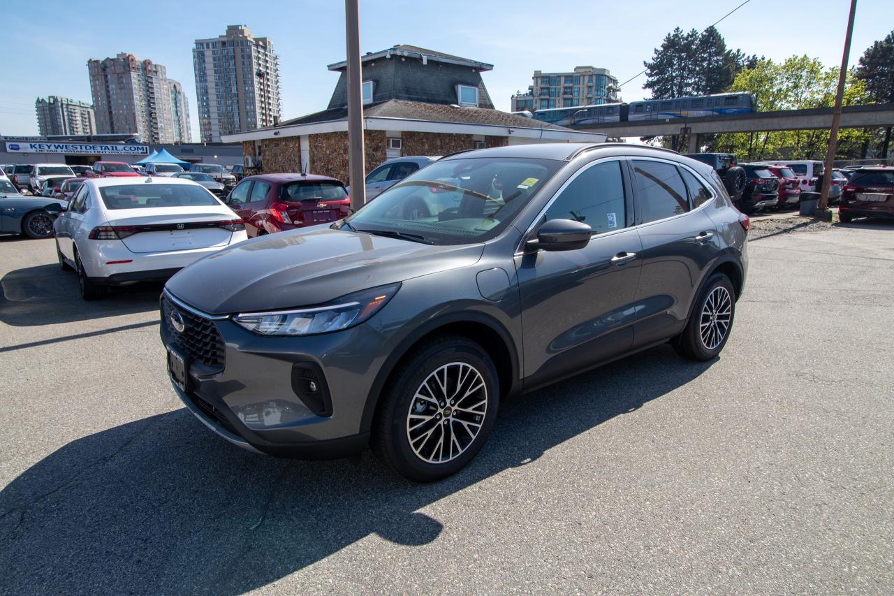 new 2025 Ford Escape car, priced at $40,444