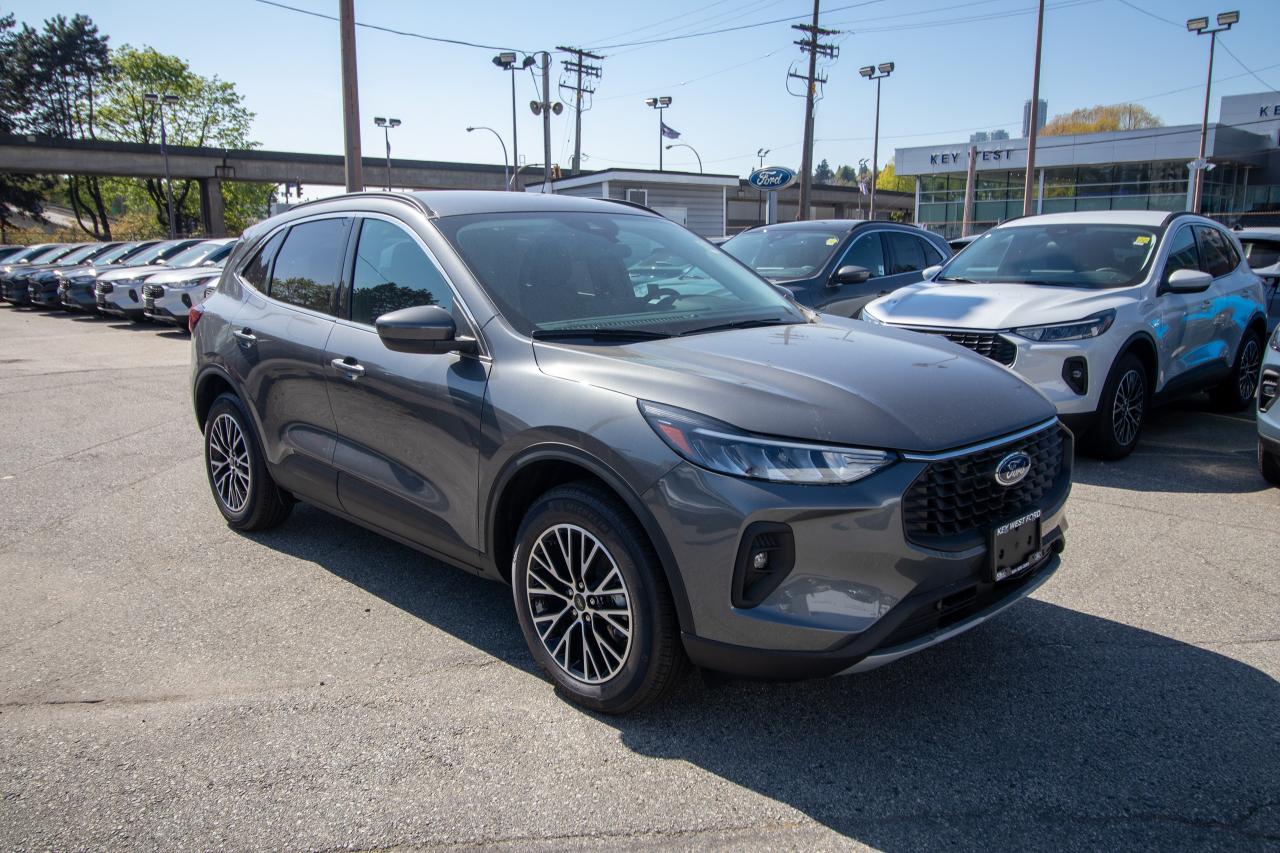new 2025 Ford Escape car, priced at $40,444