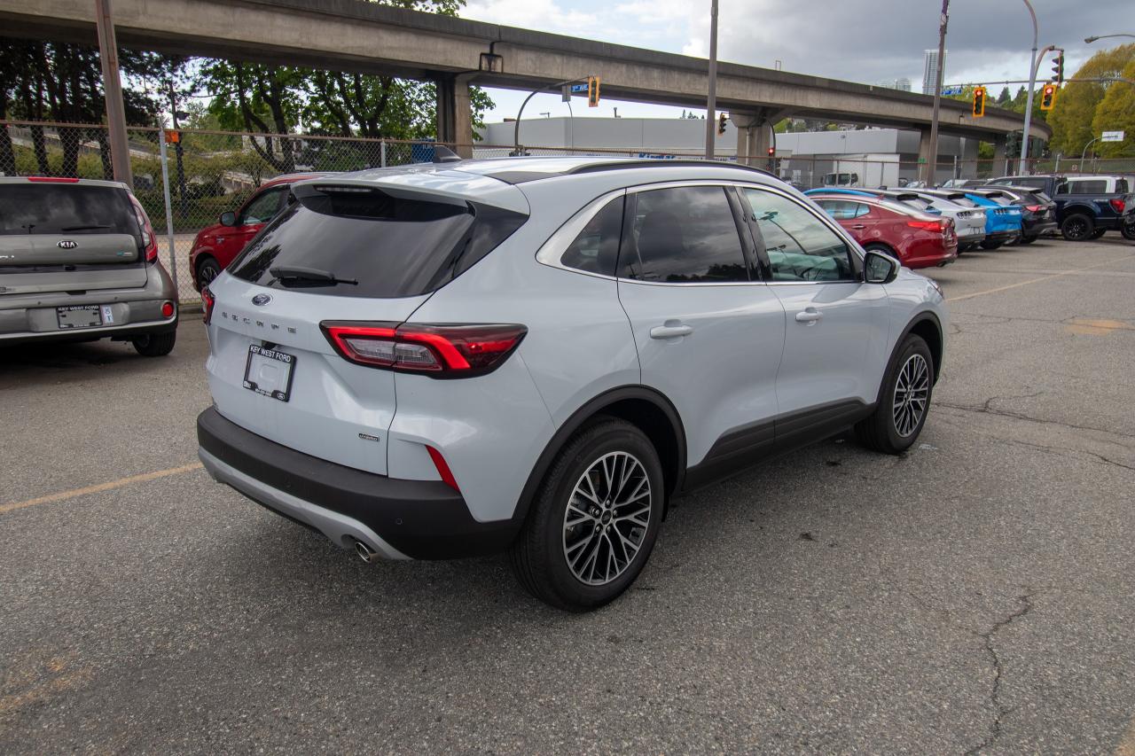 new 2025 Ford Escape car, priced at $40,444