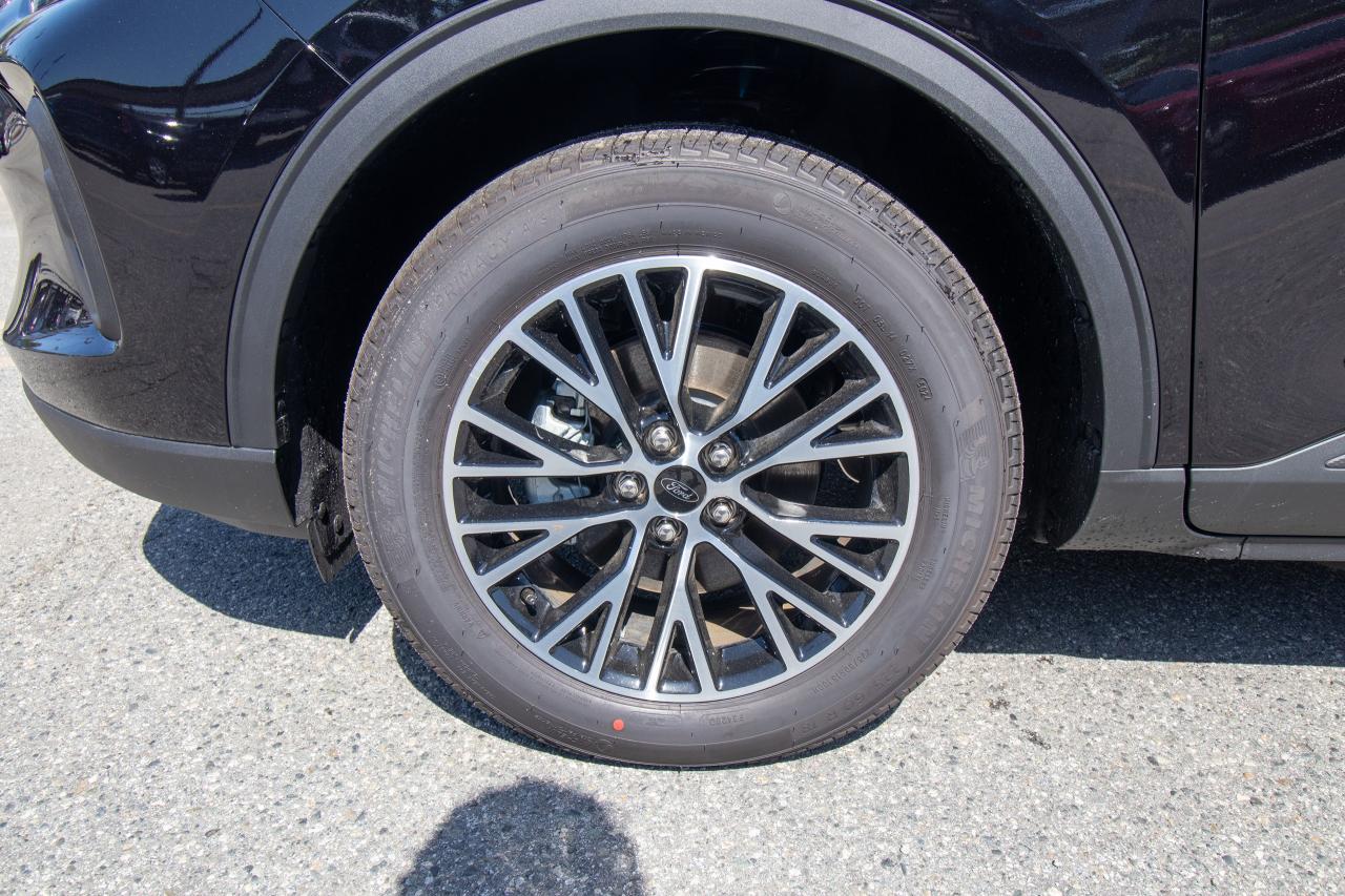 new 2025 Ford Escape car, priced at $41,444