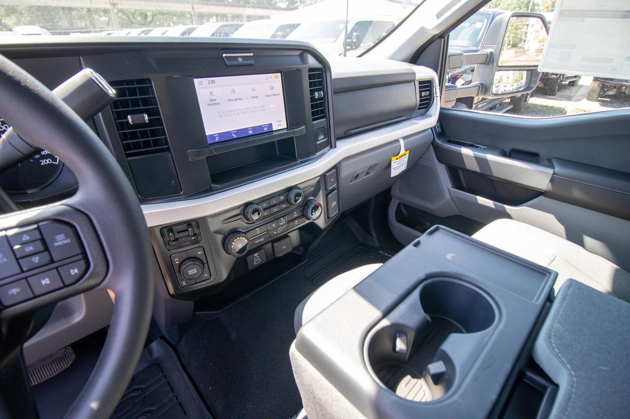 new 2025 Ford F-350 car, priced at $95,690