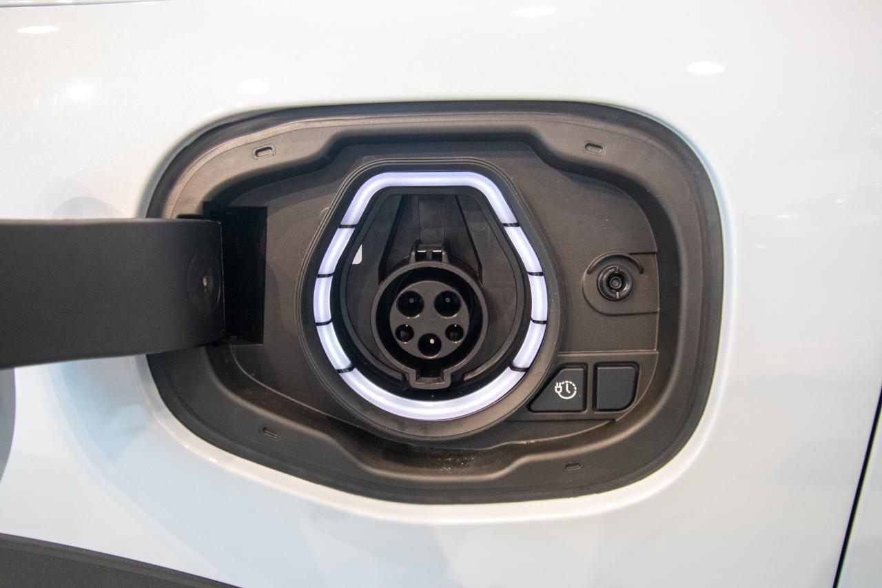 new 2025 Ford Escape car, priced at $40,444