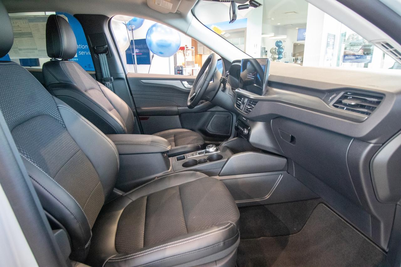 new 2025 Ford Escape car, priced at $40,444