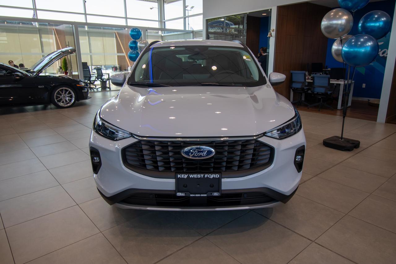 new 2025 Ford Escape car, priced at $40,444
