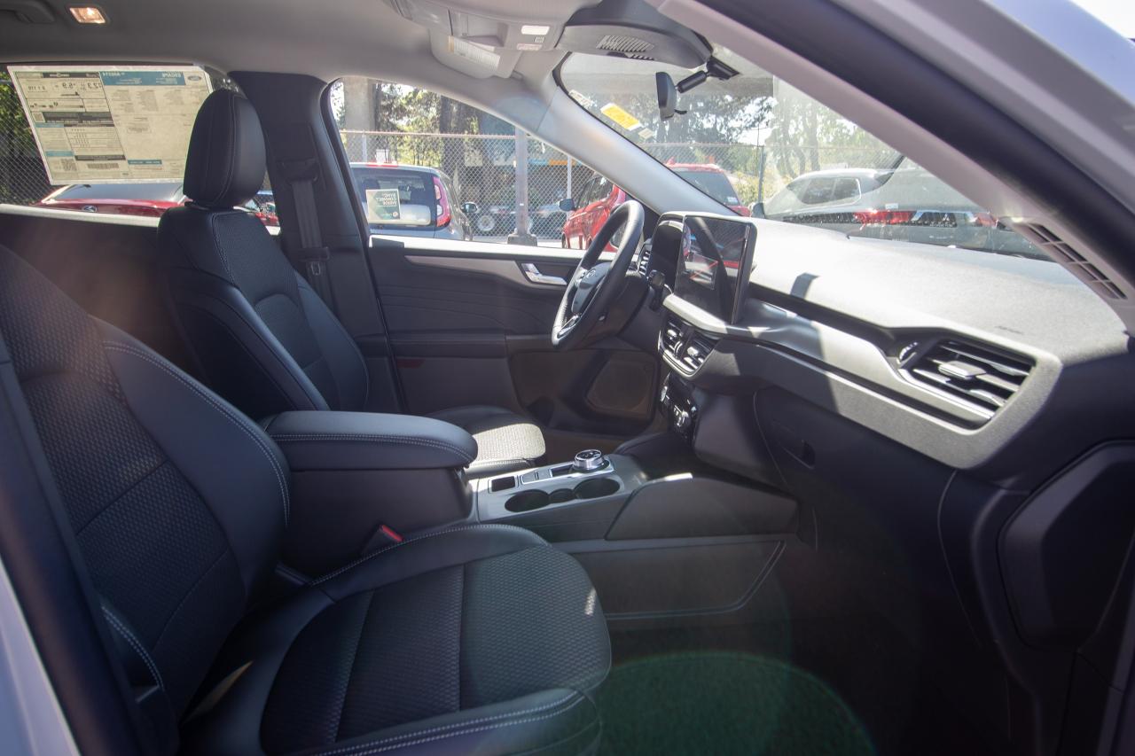new 2025 Ford Escape car, priced at $41,294