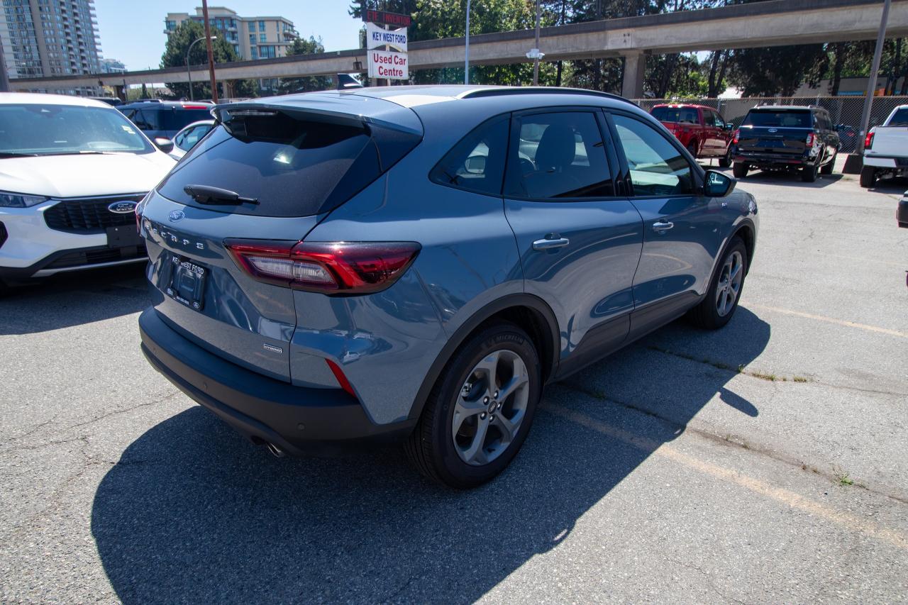 new 2025 Ford Escape car, priced at $43,744