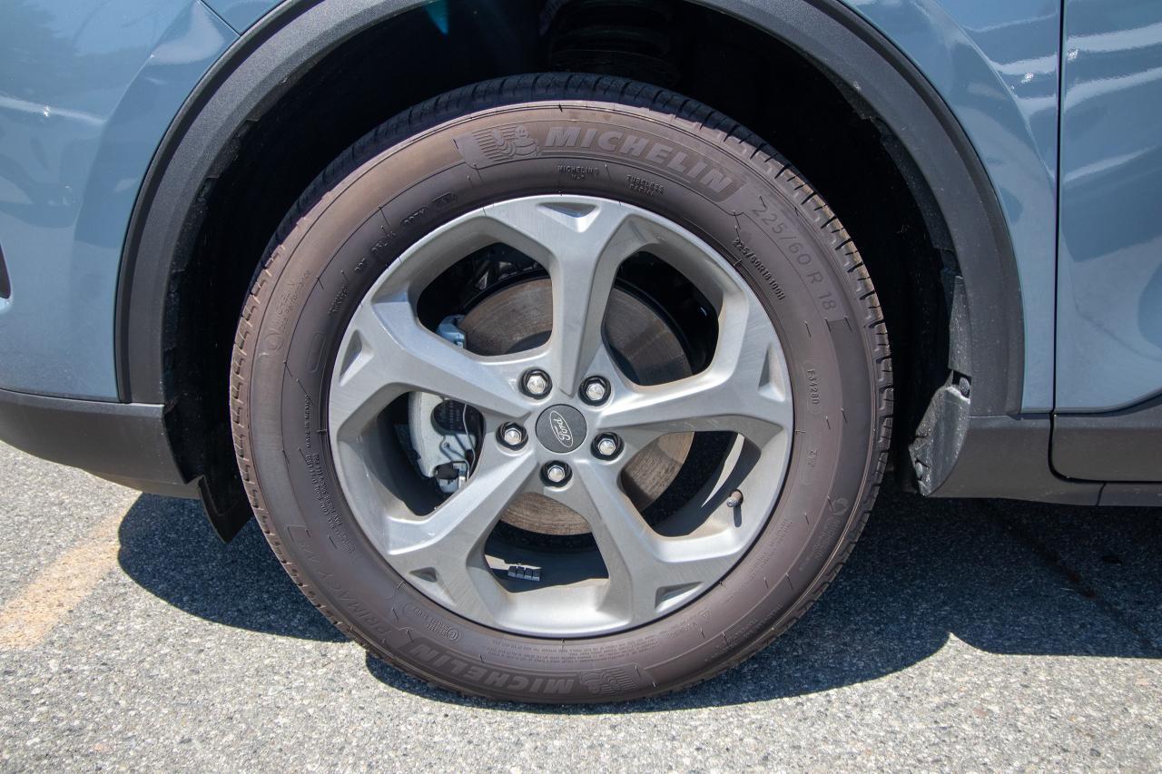 new 2025 Ford Escape car, priced at $43,744