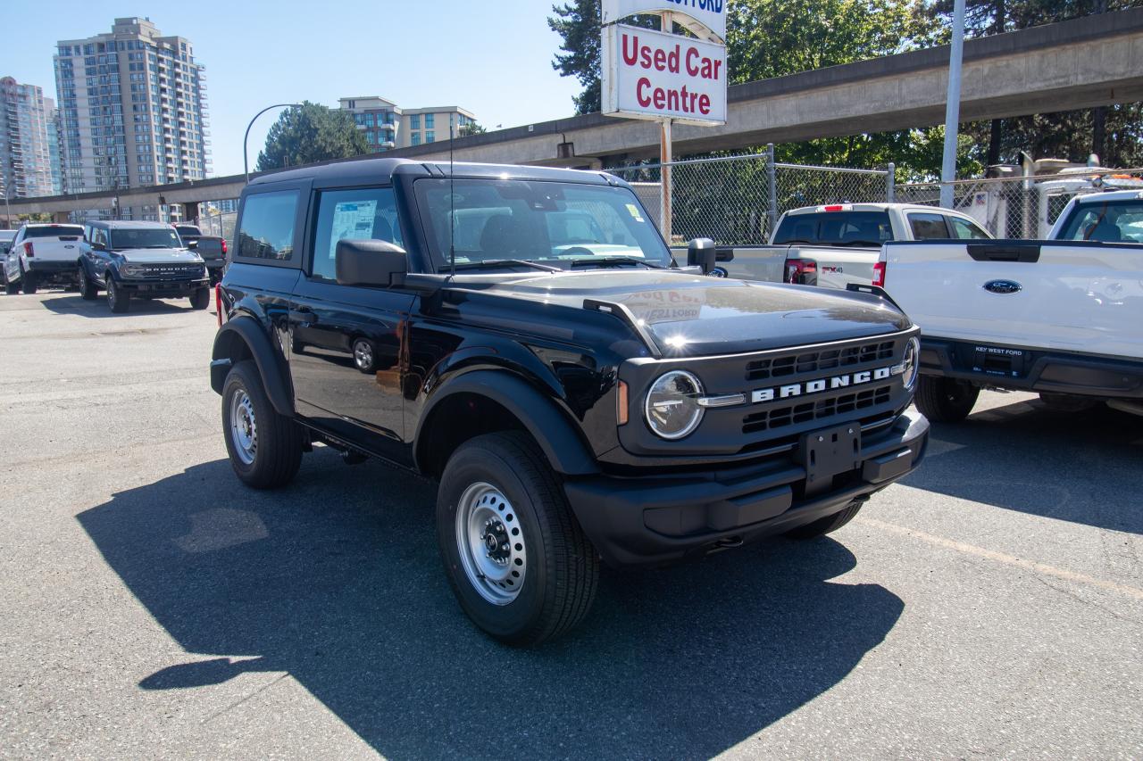 new 2025 Ford Bronco car, priced at $51,260