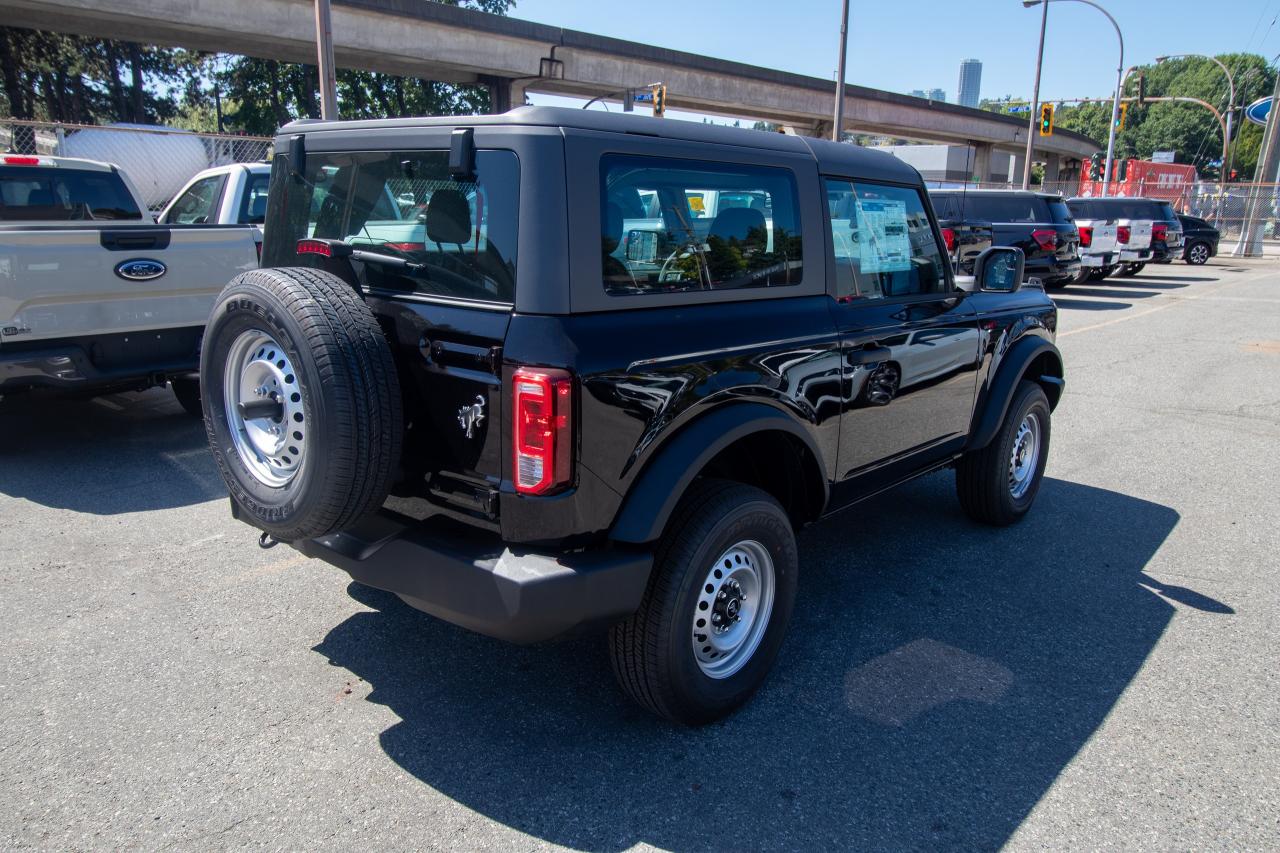 new 2025 Ford Bronco car, priced at $51,260